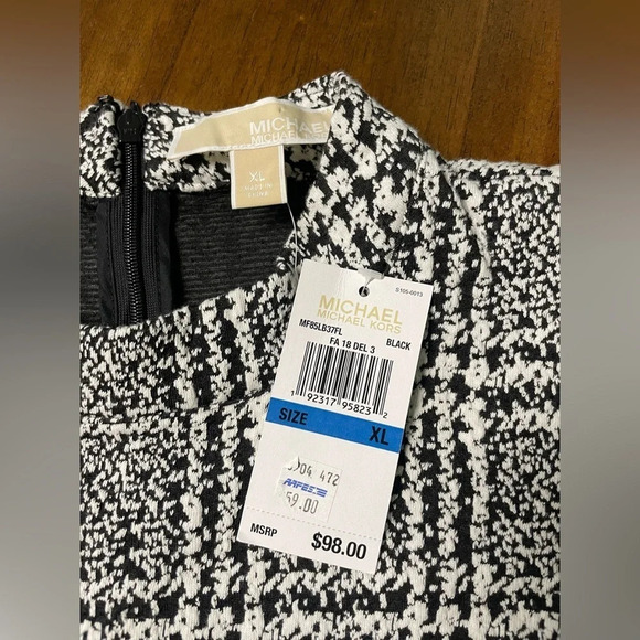 NWT Michael Kors High Mock Neck Sleeveless Top Textured Career Office Size XL - Picture 7 of 8